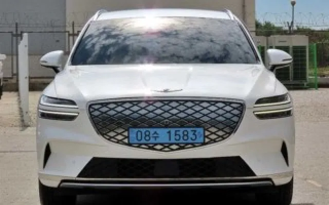 인천허위매물없는중고차사이트 일렉트리파이드 GV70 e-AWD 매물 사진 17 - 2022/10 73,684km