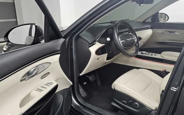 인천허위매물없는중고차사이트 GV70 2.5T 가솔린 AWD 매물 사진 18 - 2022/01 99,972km